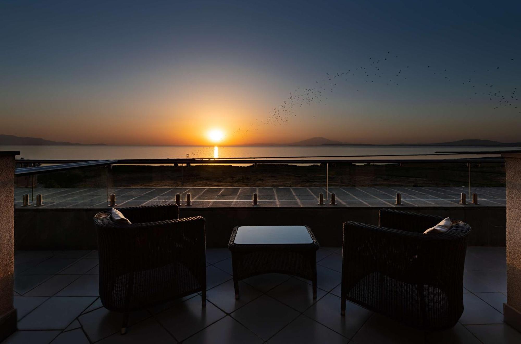 Doubletree By Hilton Van Exterior foto